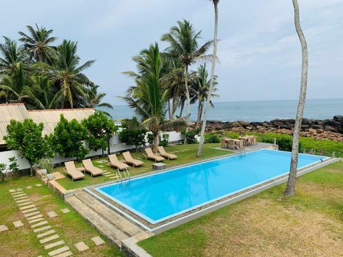 Villa Silverlane Beach House