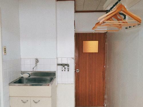 Tonarino Hostel