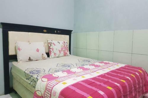 Spot On 91105 Hotel Salsabila