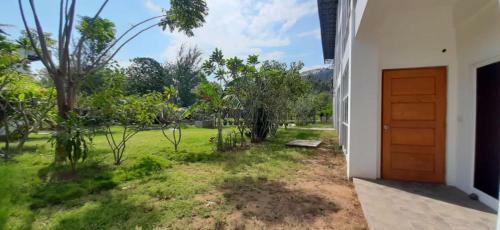 Senggigi Homes & Apartment