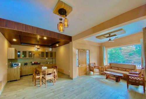 Villa Pine Basera