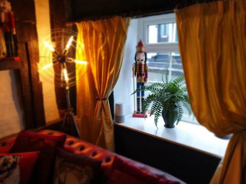 Riverside Cottage In Llangollen