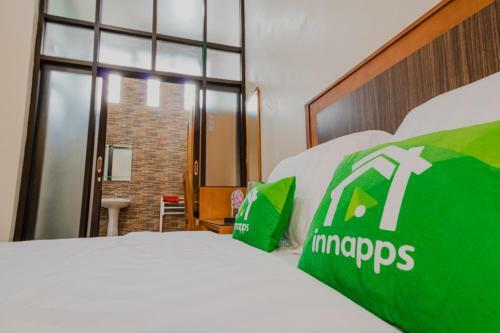 Hostal Citarum Homestay Syariah By Innapps