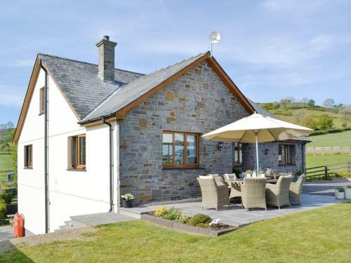 Maes Y Bryn Farmhouse