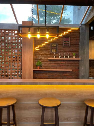 Tomohon Private Pool Villa Batu