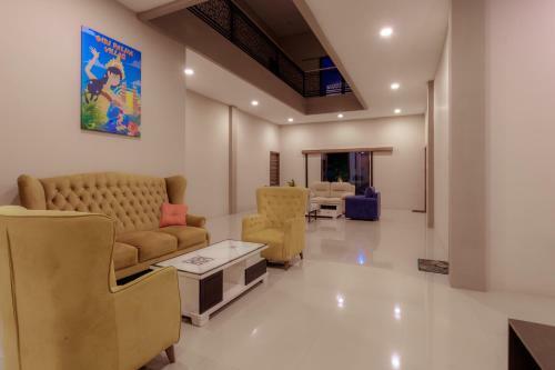Giri Palma Hotel By Ecommerceloka