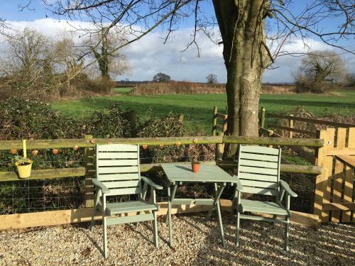 Lodge The Hut@dinnington