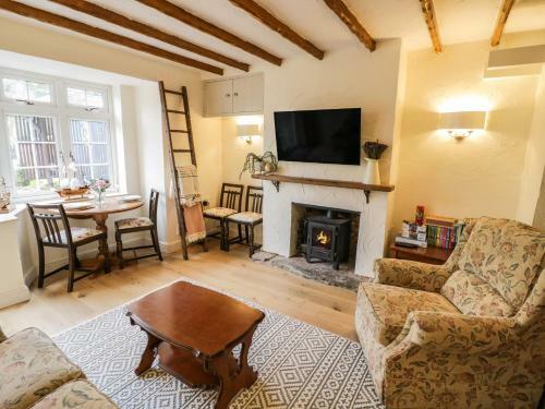 Periwinkle Cottage