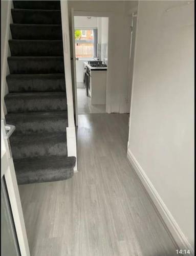 4 Bedroom Lovely Home In Loughborough