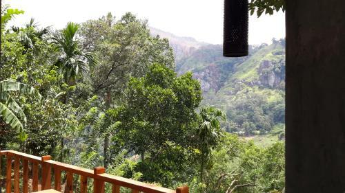 Bed & Breakfast Raveena Guest House