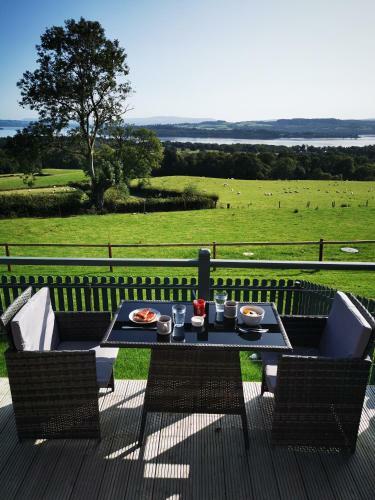 Bonnie Barns - Luxury Glamping With Hot Tubs