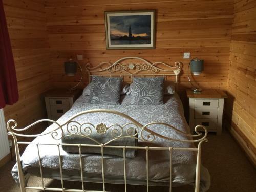 Redwood Lodge