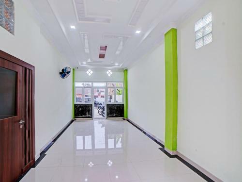 Hotel Oyo 90500 Teratai Residence