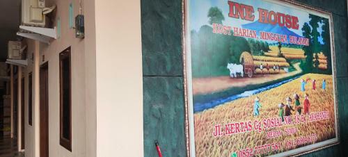Hostal Ine House Syariah