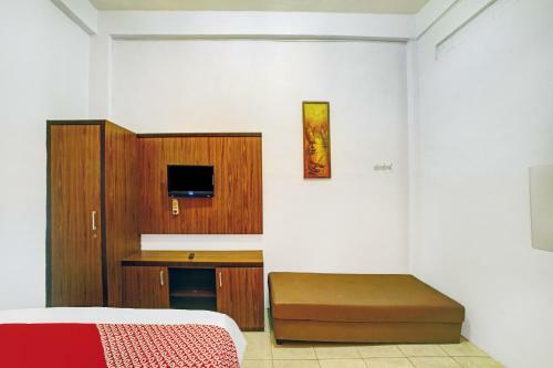 Hotel Oyo 90515 Indah Guest House