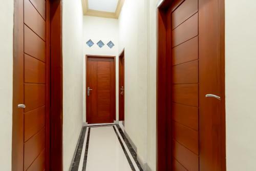 Hotel Oyo 1585 Ring Road Residence