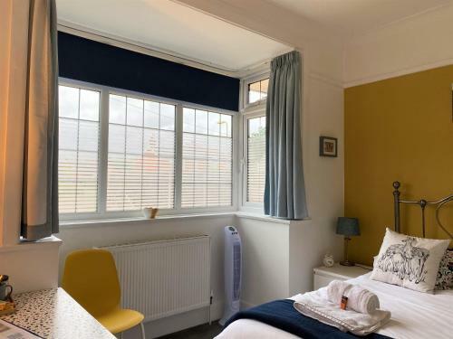 Cliftonville, Coast & Forest Homestay