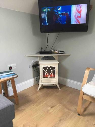 Hill House Apartment