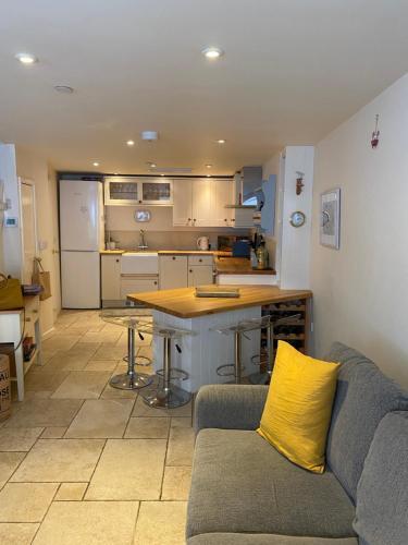 High End Cottage In Amazing Location, Sleeps 4