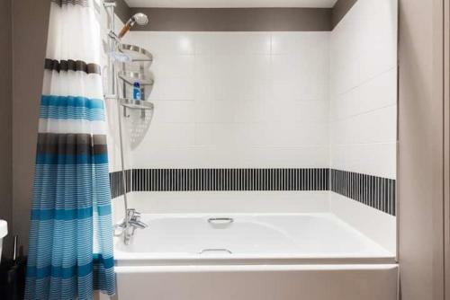 Deluxe Maidenhead Apartment