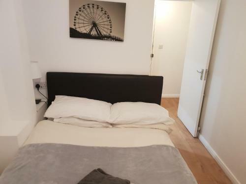 Dream Land Apartments