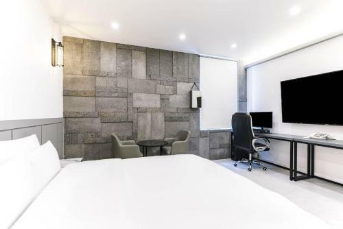 Pyeongtaek Godeok Rich Stay Hotel