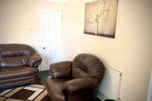 The Manchester Pad - 3br Entire House With Parking