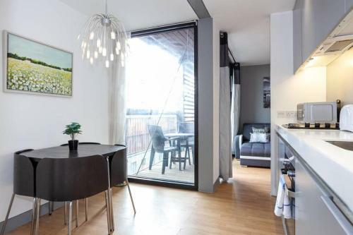 Trendy Modern Apartment Near Deansgate