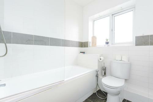2 Bedroom Apartment Manchester Hosted By Mcr Dens