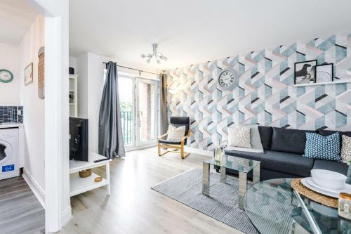 2 Bedroom Apartment Manchester Hosted By Mcr Dens