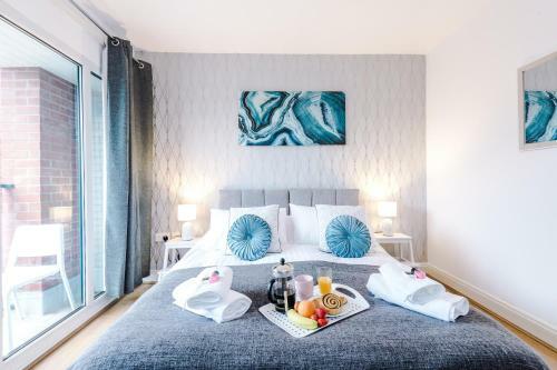2 Bedroom Apartment Manchester Hosted By Mcr Dens