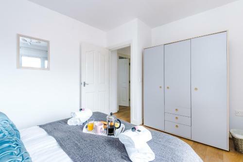 2 Bedroom Apartment Manchester Hosted By Mcr Dens