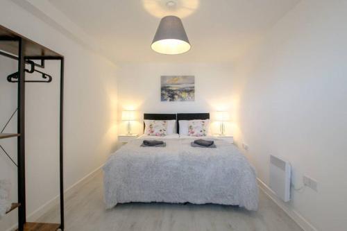 Apartamento Modern Fresh 2bd Apt Close To Centre And Uni-slps5