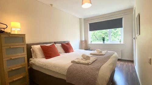 Self Contained 1 Bed Apartment - Chorlton Suburbs