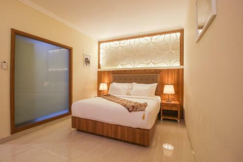 Ocean Beach Hotel Padang