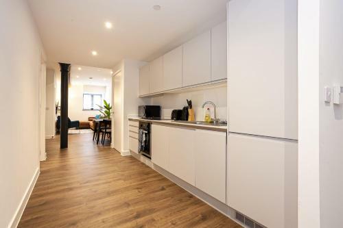 Stylish Modern Apartment In Central Manchester