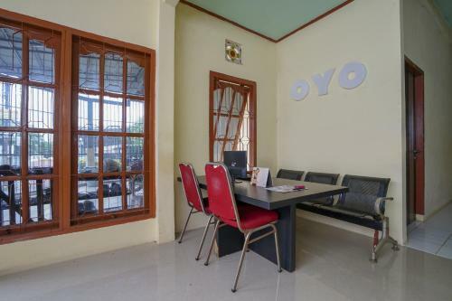 Hotel Oyo 2502 Triantama Kost