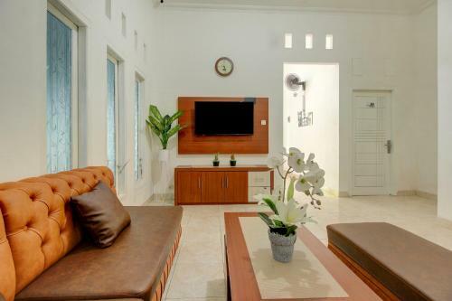 Hotel Oyo 3415 Penginapan Wimane