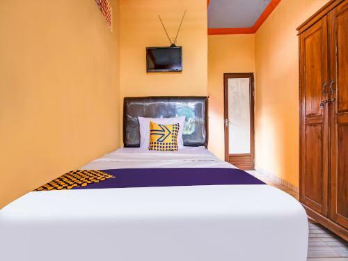 Hotel Spot On 90433 Serasi Kost