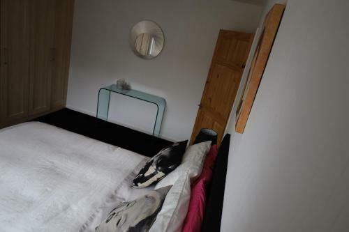Ideal Home Away At Peveril