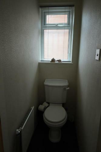 Ideal Home Away At Peveril