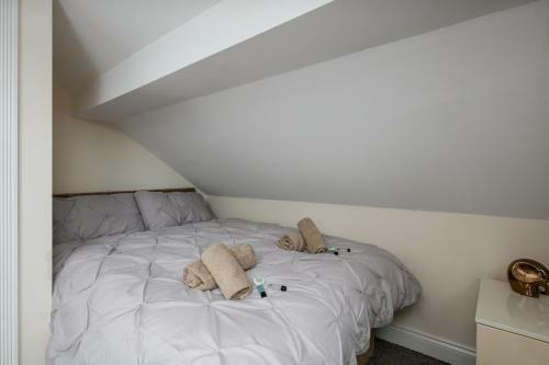 The Finney - Gorgeous, Chic 3 Bedroom House