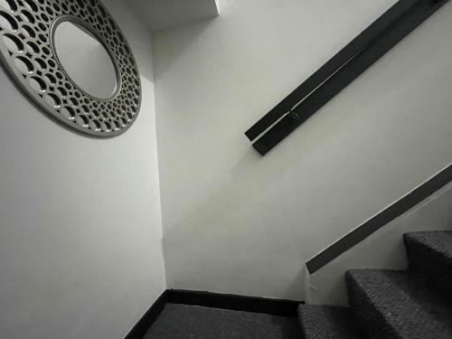 Lovely Party House - Centrally Located