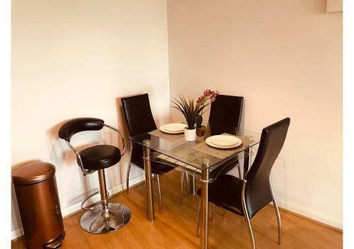 3 Bedroom Beautiful Apartment