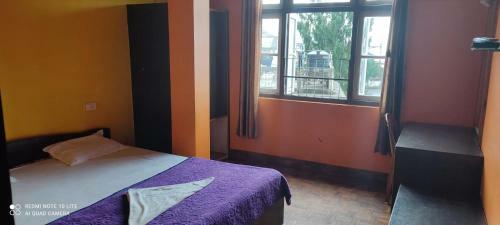 Lama Hotel & Travels