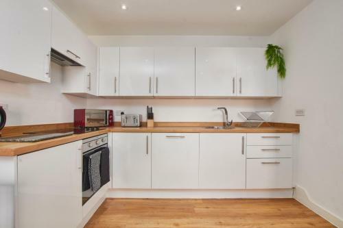 Luxury Apartment Near Piccadilly Train Station