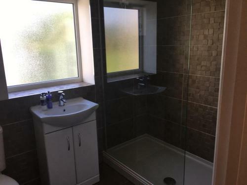 Apartamento Bond End Road Annex