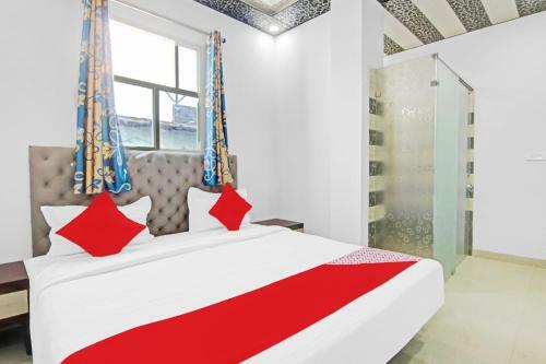Hotel Oyo 87416 Dream Holiday