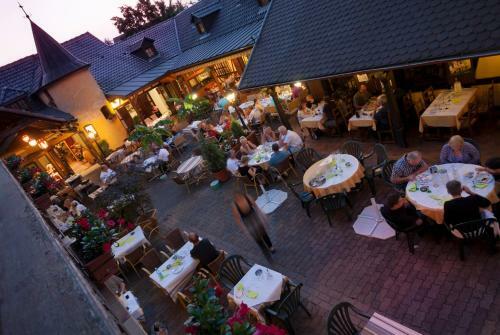 Hotel H�tel Restaurant Les Aliz�s