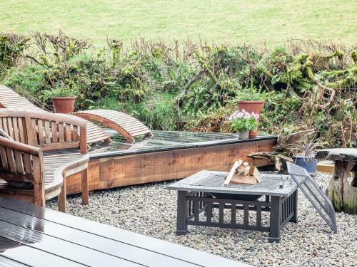 Stargazing Retreat - Uk32423